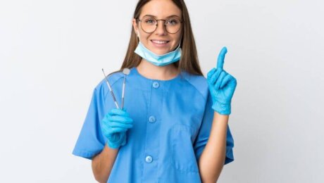 Różnice między dentystą a stomatologiem