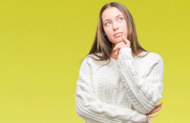 czy-martwy-zab-moze-bolec